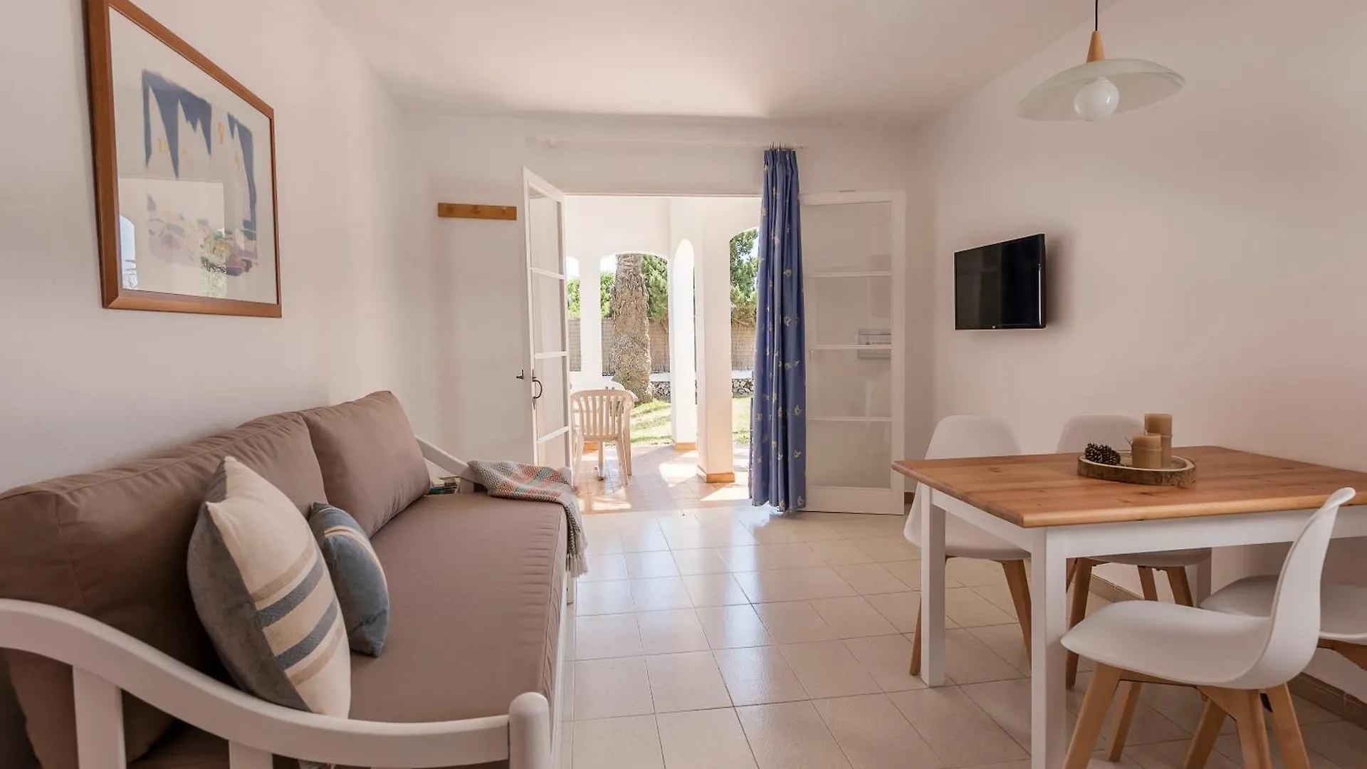 Apartment Apartamentos Las Brisas I & II Cala'N Bosch  Spain