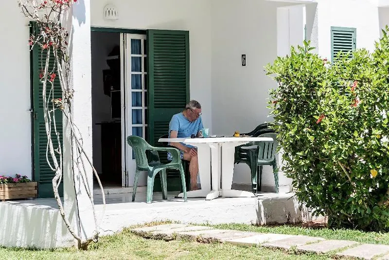 Apartamentos Las Brisas I & II Cala'N Bosch  Spain