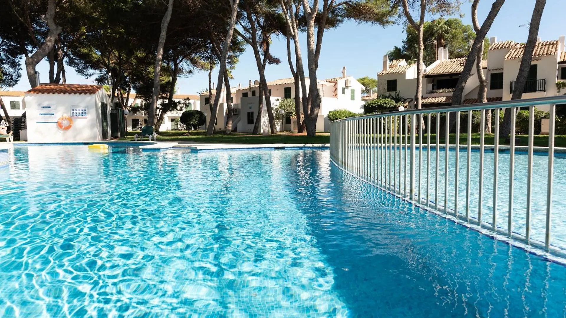 Apartamentos Las Brisas I & II كالا ان بوسش
