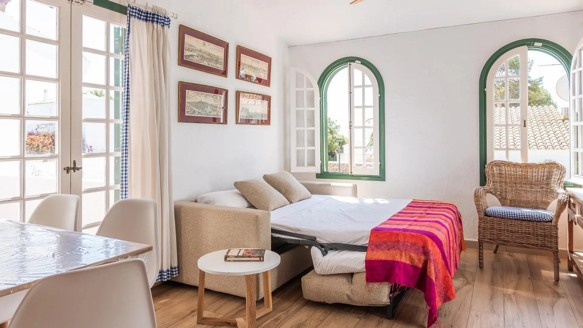 Apartamentos Las Brisas I & II Cala'N Bosch