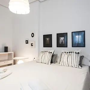  Appartement Alhondiga With Terrace Spanje
