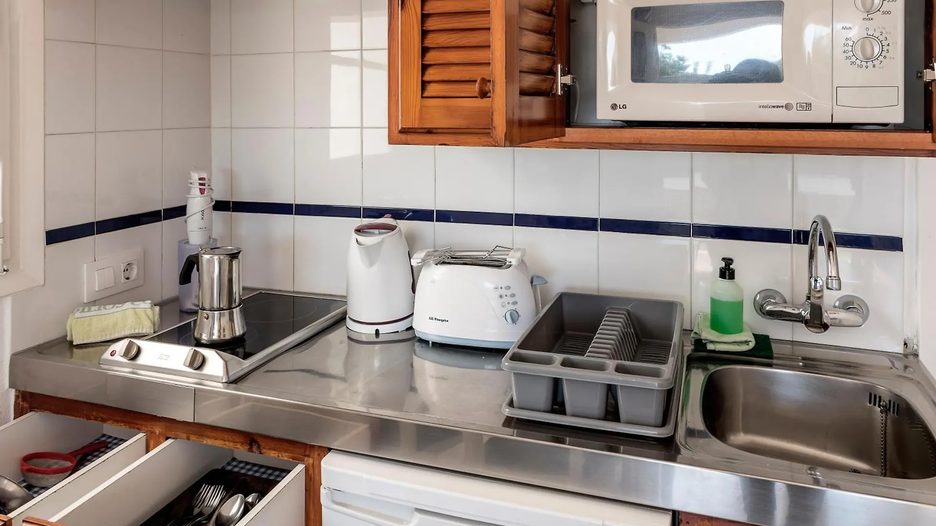 Apartamentos Las Brisas I&II Cala'N Bosch   Cala'N Bosch (Menorca)