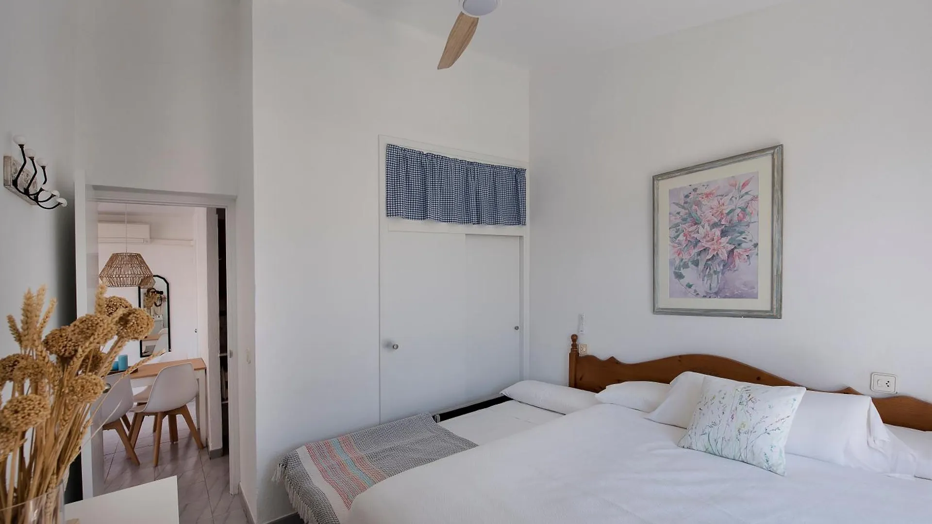 Apartamentos Las Brisas I&II Cala'N Bosch   Cala'N Bosch (Menorca)