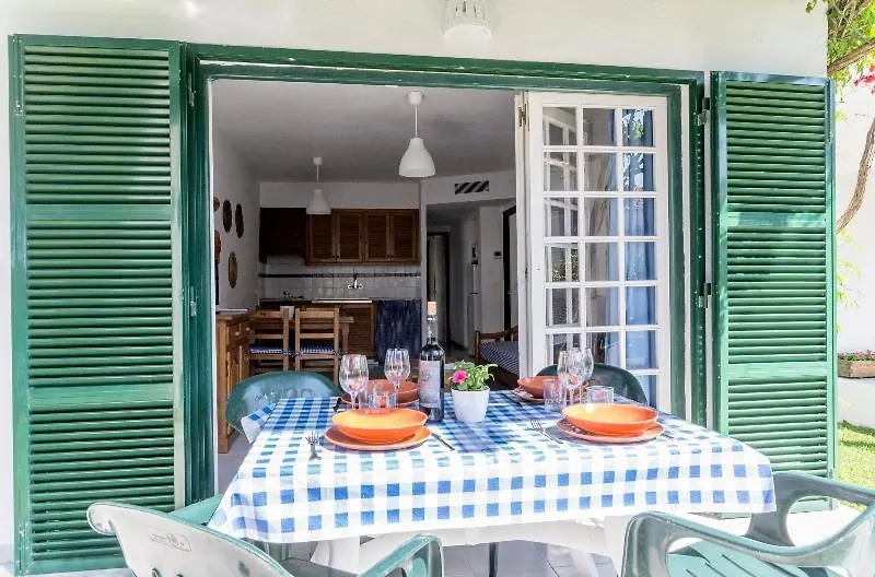 Apartamentos Las Brisas I&II Cala'N Bosch  Cala'N Bosch (Menorca)