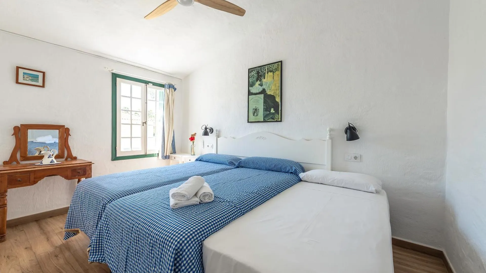 Apartamentos Las Brisas I&II Cala'N Bosch